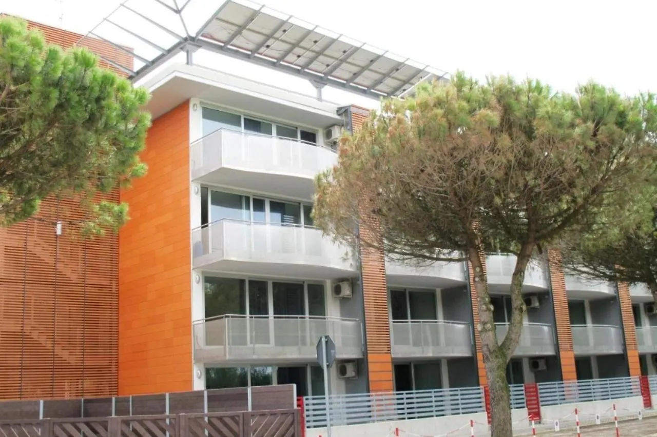 Apartment Mare45 - 10 Minutes Walk From The Beach With One Private Ombrella And Two Sun-Beds Eraclea Mare